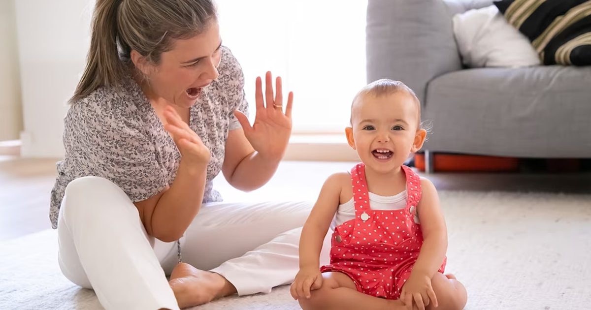 When Do Babies Sit Up From Lying Down?